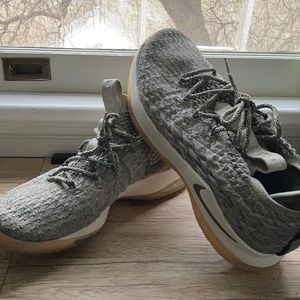 Nike LEBRON 15 Low Light Bone